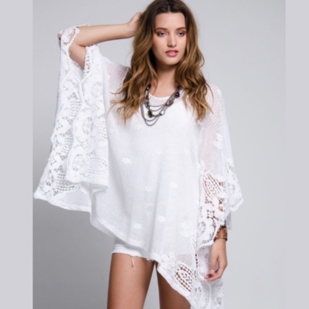Muche et Muchette BLACK Lizzie Floral Mesh Poncho